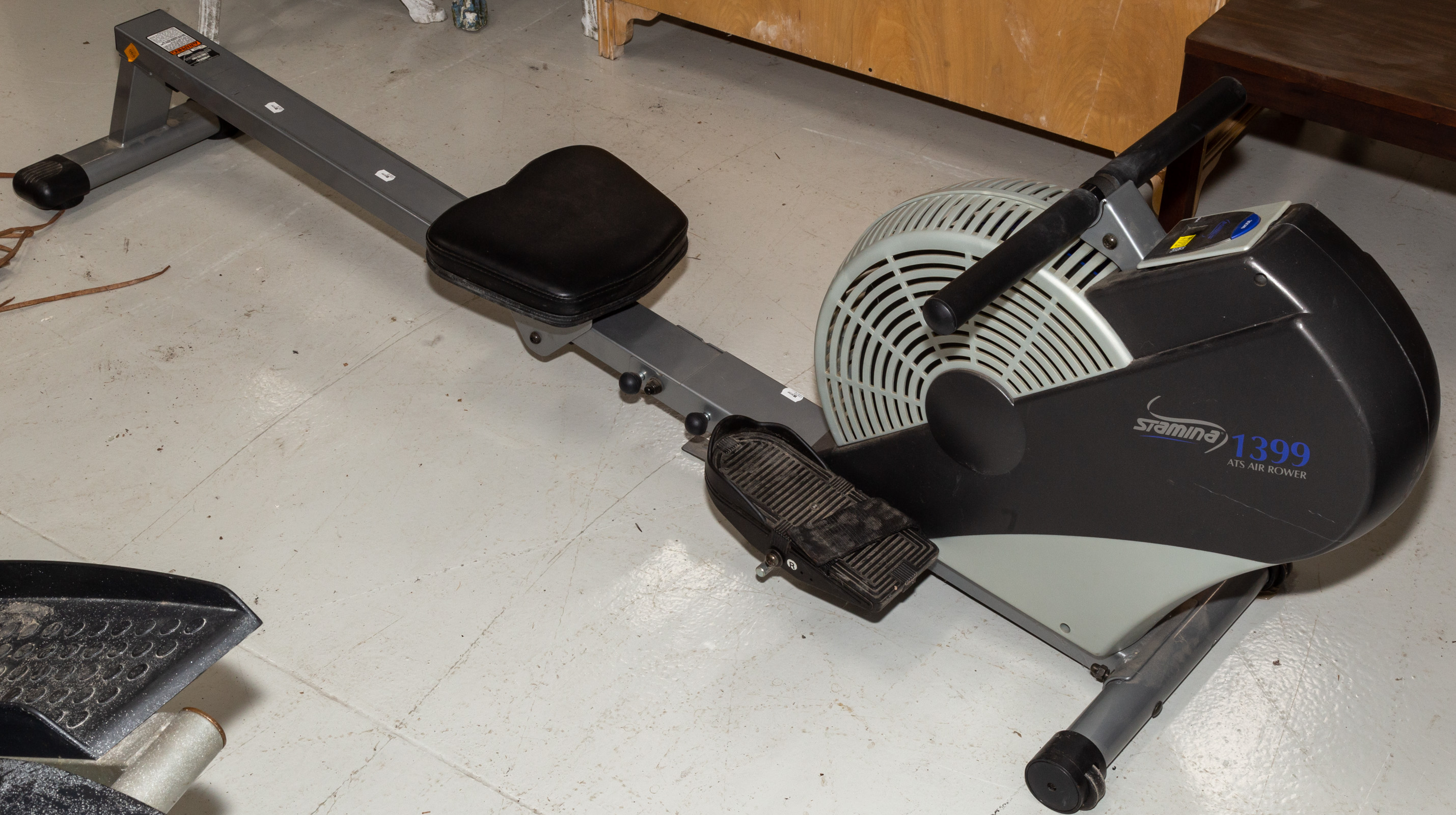 Appraisal: STAMINA ROWING MACHINE