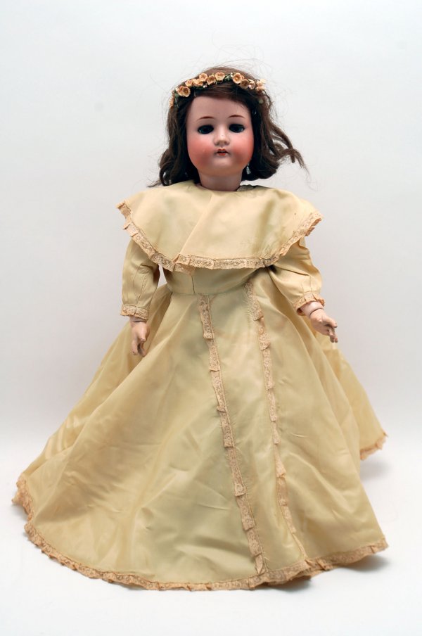 Appraisal: Circa Cuno Otto Dressel doll Bisque socket head with sleep