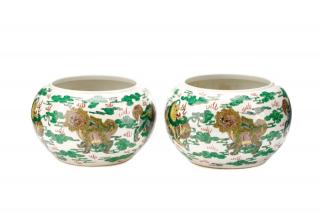 Appraisal: Pair of Chinese Famille Verte Lion Jardinieres Chinese Guangxu period