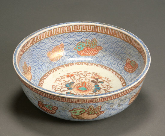 Appraisal: Imari Polychrome and Gilt Bowl Meiji Period - Minor glaze