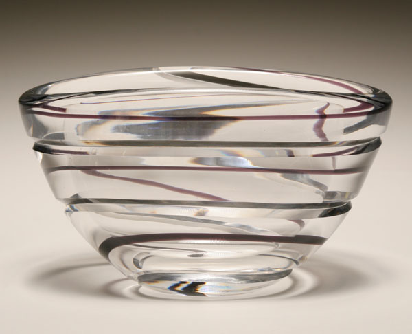 Appraisal: Kosta Swedish art glass bowl designed by Vicke Lindstrand Clear