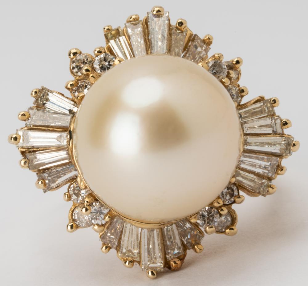 Appraisal: KARAT YELLOW GOLD DIAMOND CULTURED PEARL RINGCentering one round white