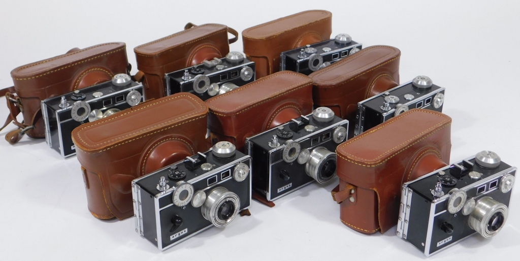 Appraisal: GROUP OF ARGUS C SERIES MM CAMERAS Group of Argus