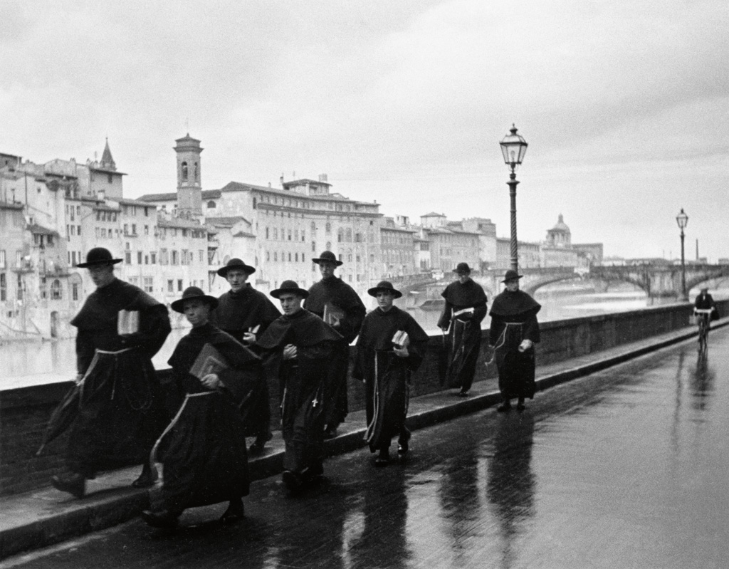 Appraisal: ALFRED EISENSTAEDT - Monks along the River Arno Florence Italy