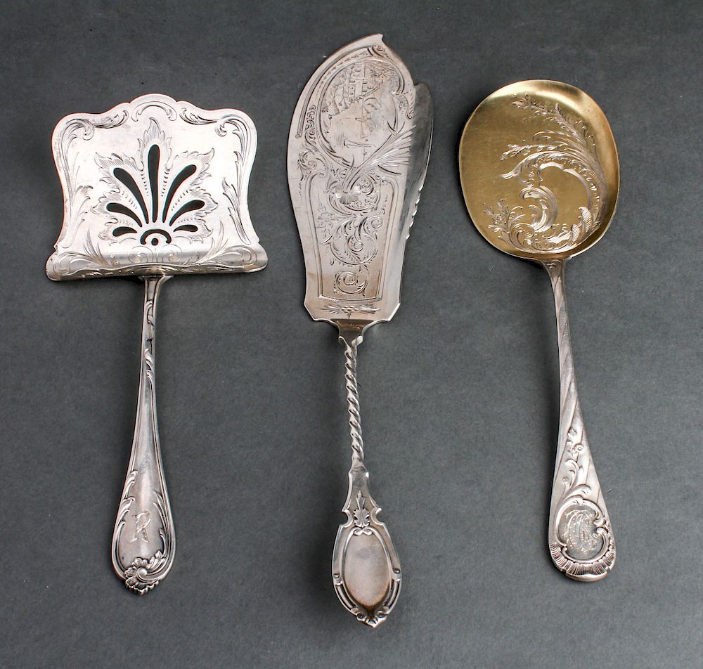 Appraisal: Continental Silver Serving Utensils Group of three Continental silver serving