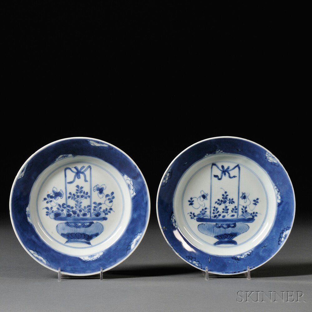 Appraisal: Pair of Blue and White Dishes China both depicting flowers