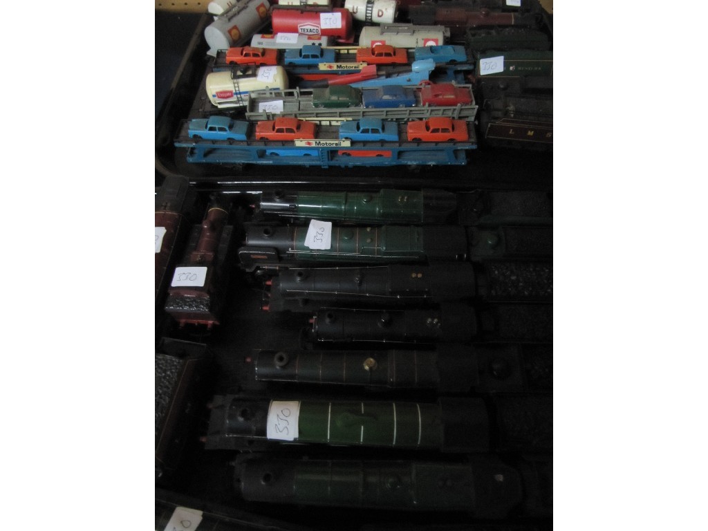 Appraisal: Extensive lot of model railway items - engines tenders carriages