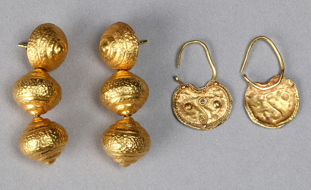 Appraisal: A PAIR OF EGYPTIAN STYLE DROP EARRINGS in the form