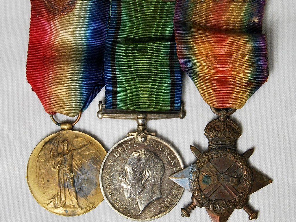 Appraisal: A Great War trio comprising - Star War Medal Victory