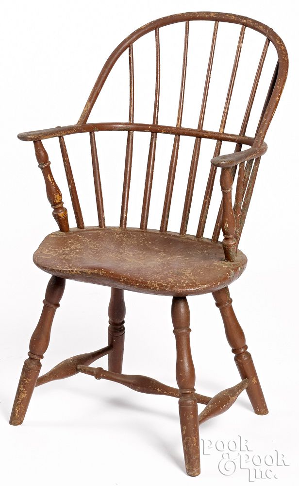 Appraisal: Philadelphia Pennsylvania sackback Windsor chair Philadelphia Pennsylvania sackback Windsor chair