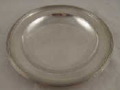 Appraisal: A Continental silver standard dish with reeded edge Vienna wt