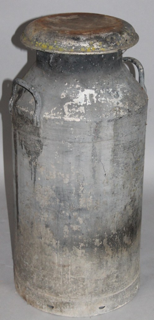 Appraisal: A Co-operative style early thC milk churn of cylindrical shouldered