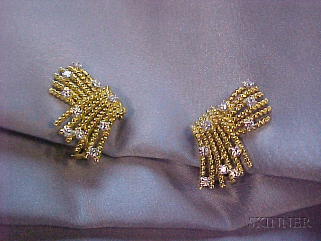 Appraisal: kt Gold and Diamond V-Rope Earclips Schlumberger Tiffany Co each