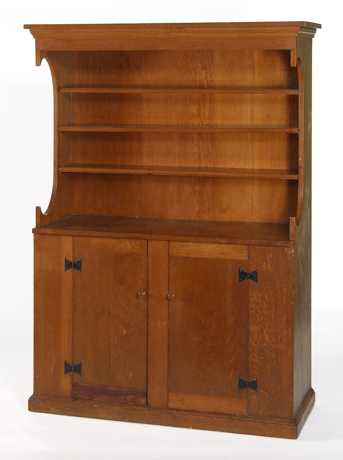 Appraisal: WALLACE NUTTING STEPBACK CUPBOARD In pine with molded cornice Upper