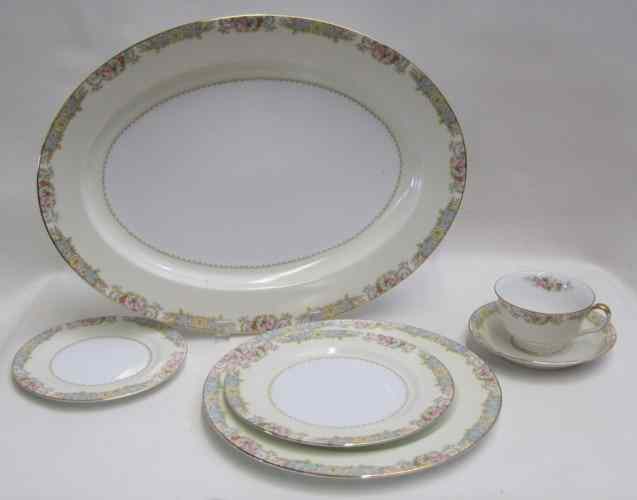 Appraisal: SIXTY-EIGHT PIECE NORITAKE CHINA SET comprised of dinner plates salad