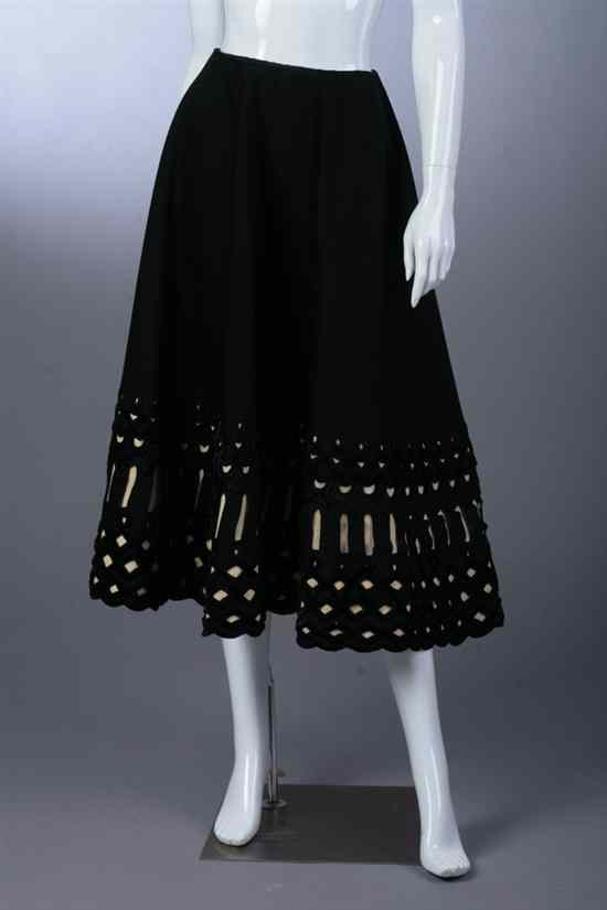 Appraisal: VINTAGE BLACK WOOL CIRCLE SKIRT s Cut-out border with cream