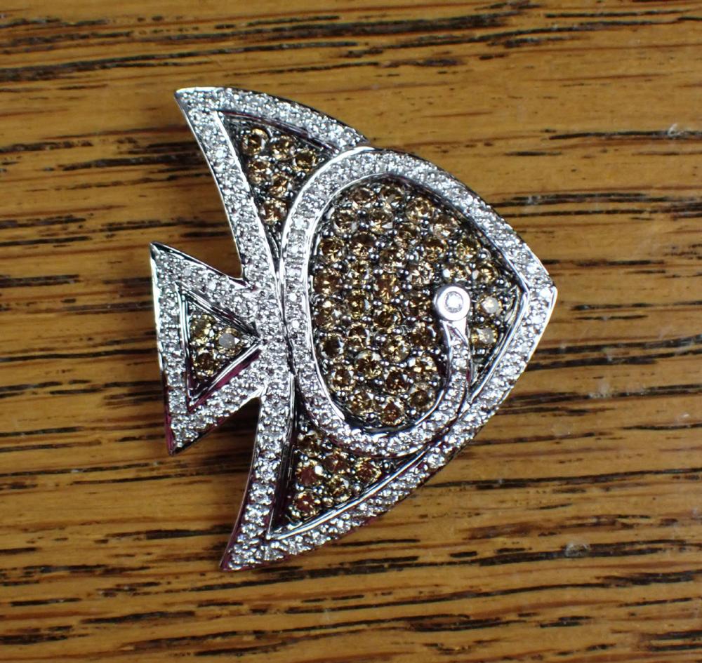 Appraisal: BELLARRI SIGNED DIAMOND AND EIGHTEEN KARAT GOLD BROOCH from La