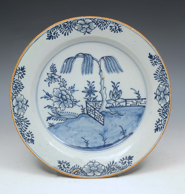 Appraisal: AN EARLY TH CENTURY DUTCH DELFT BLUE AND WHITE CHARGER