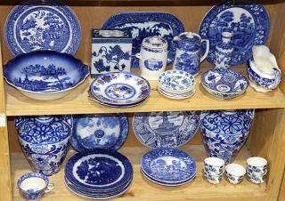 Appraisal: Two shelves of blue and white stoneware and porcelain Two