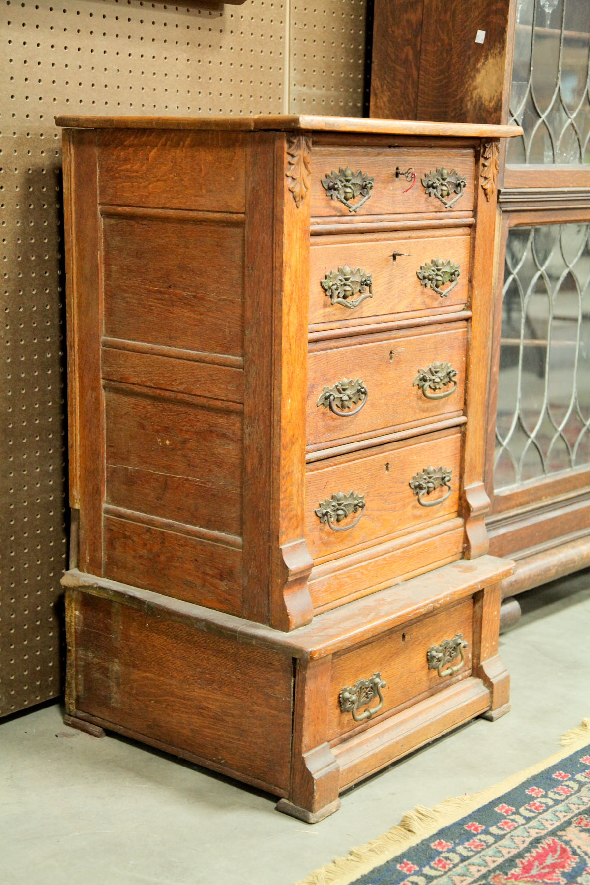 Appraisal: SMALL CABINET Possibly English early th century oak Five drawer