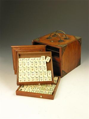 Appraisal: A Chinese mahjong set with bone and bamboo bricks contained