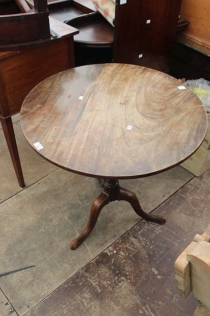 Appraisal: AN OLD CIRCULAR MAHOGANY TRIPOD OCCASIONAL TABLE cm diameter