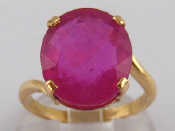 Appraisal: A yellow metal tests carat gold ruby ring ruby approx