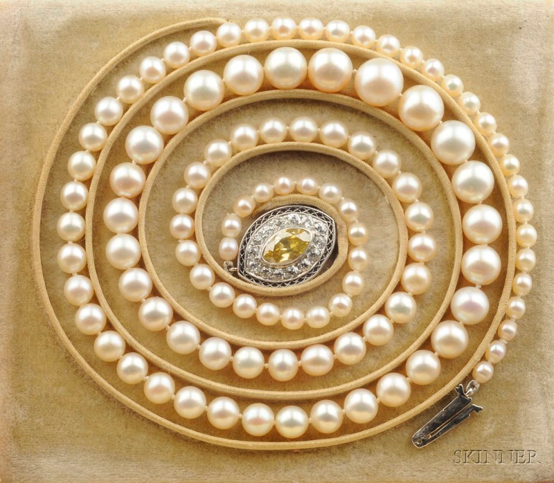 Appraisal: Natural Saltwater Pearl and Yellow Diamond Necklace composed of pearls