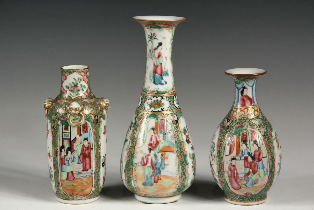 Appraisal: CHINESE EXPORT PORCELAIN VASES - All th c Rose Medallion