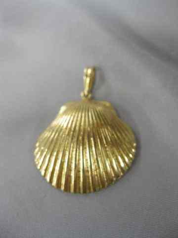 Appraisal: k Gold Figural Shell Pendant - '' grams