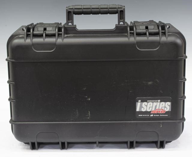 Appraisal: SKB ISERIES waterproof hard polypropylene copolymer resin gun case capable