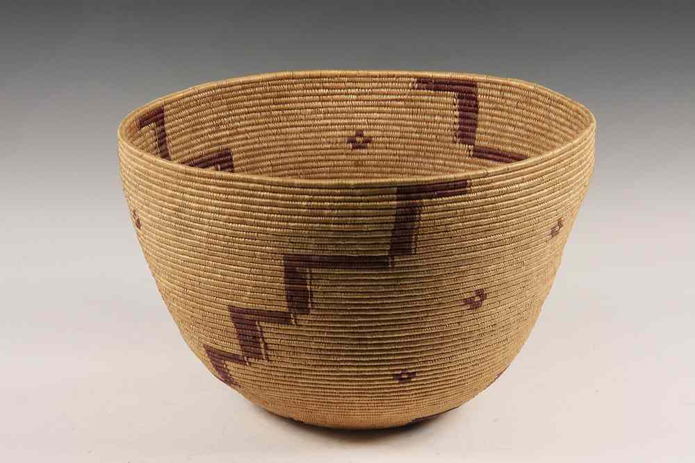 Appraisal: LARGE NATIVE AMERICAN BASKET - Large Coil-Built Navajo Grass Basket