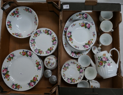 Appraisal: A collection of items to include Royal Norfolk dinnerware to