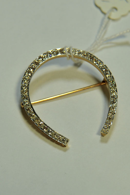 Appraisal: DIAMOND BROOCH In the form of a horseshoe Not marked