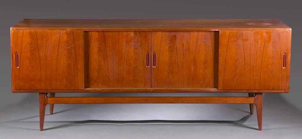 Appraisal: Danish Modern sideboard A teak modern design side board with