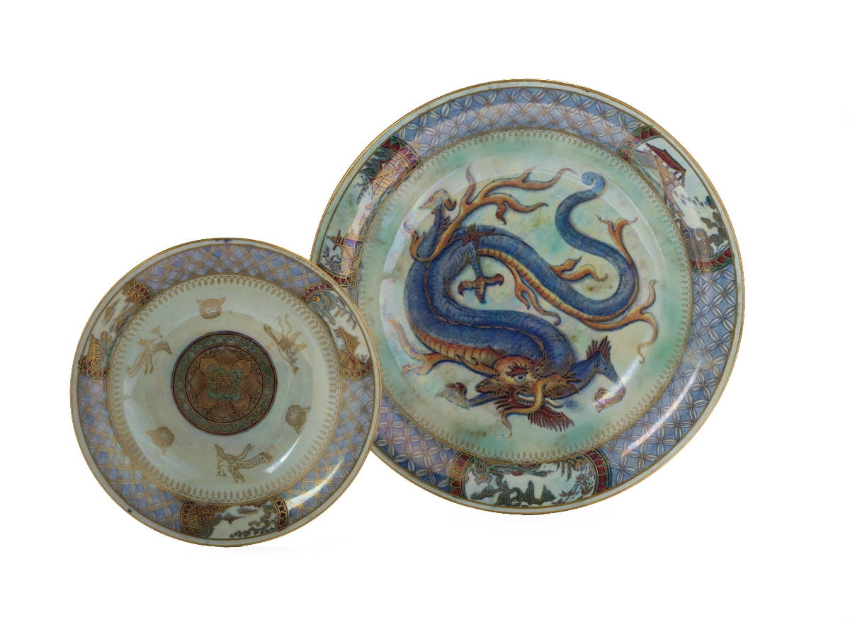 Appraisal: WEDGWOOD 'DRAGON LUSTRE' BOWL AND A LUSTRE BOWL CIRCA -