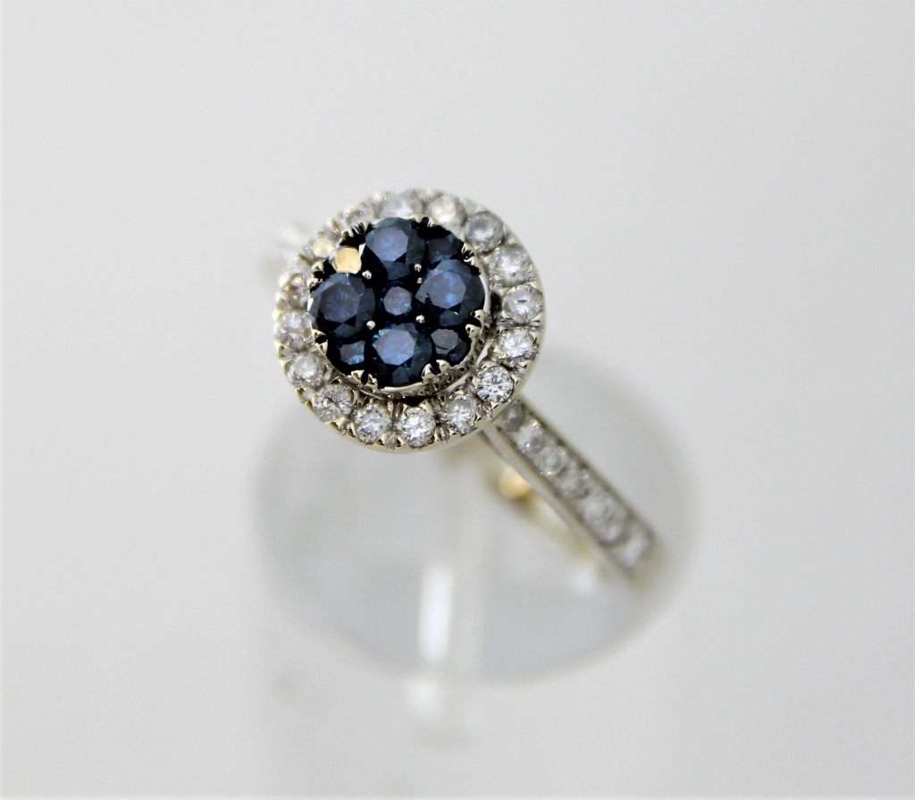 Appraisal: K GOLD BLUE WHITE DIAMOND LADY'S RING th CenturyProng set