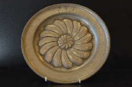 Appraisal: TH TH CENTURY PEWTER DISH