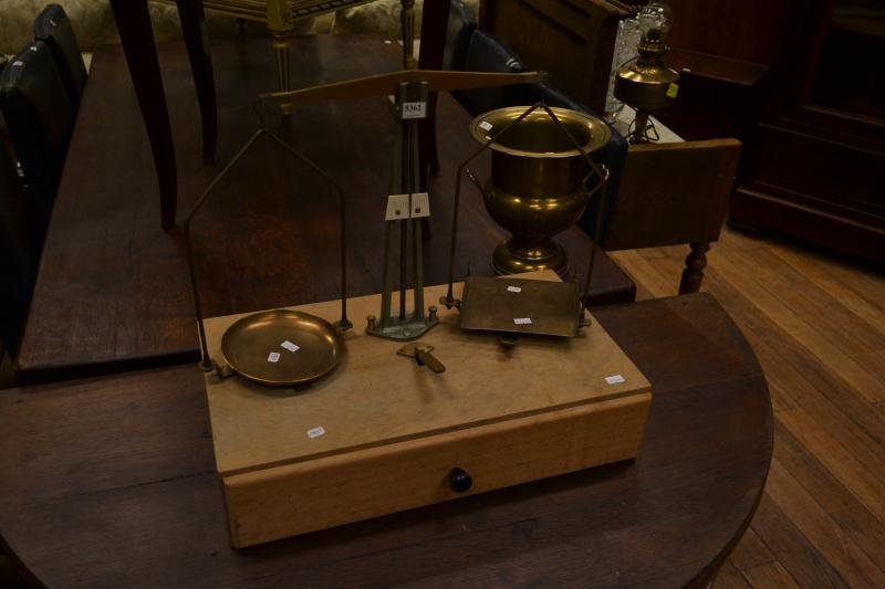 Appraisal: A SET OF MARKET SCALES COMPLETE WITH BOX FOR WEIGHTS