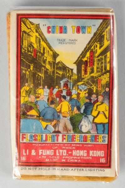 Appraisal: Chinatown -Pack Firecrackers Class Manufactured by Li Fung Rare pack