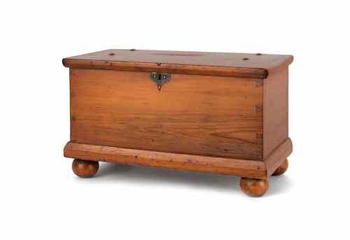 Appraisal: Miniature Pennsylvania pine blanket chest th c h w