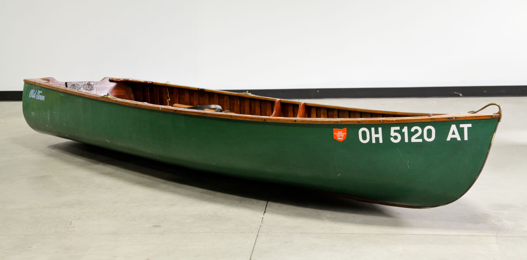 Appraisal: OLD TOWN ROW BOAT Maine th century mixed woods Green