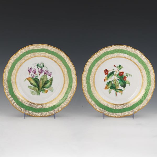 Appraisal: PAIR OF ANTIQUE SPODE PORCELAIN FOOTED CAKE PLATES CA TH