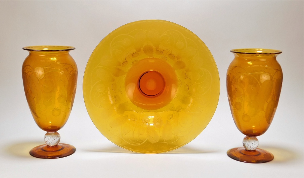 Appraisal: LG PC PAIRPOINT AMBER GLASS VASES CENTER BOWL Massachusetts th