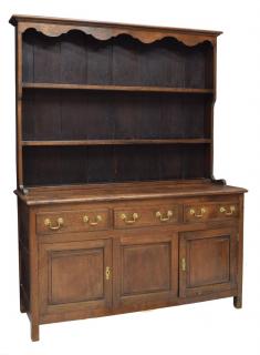 Appraisal: OAK WELSH DRESSER TH C Oak Welsh dresser th c