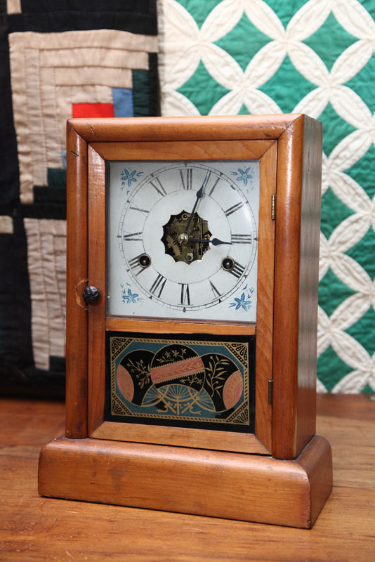 Appraisal: MANTLE CLOCK New Haven Clock Co Eight day time strike