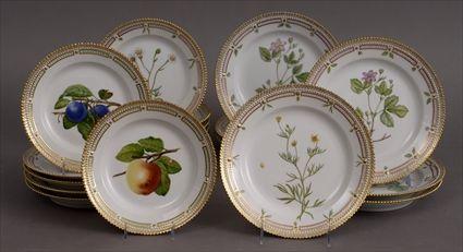 Appraisal: EIGHTEEN ROYAL COPENHAGEN FLORA DANICA PLATES Comprising - in plates