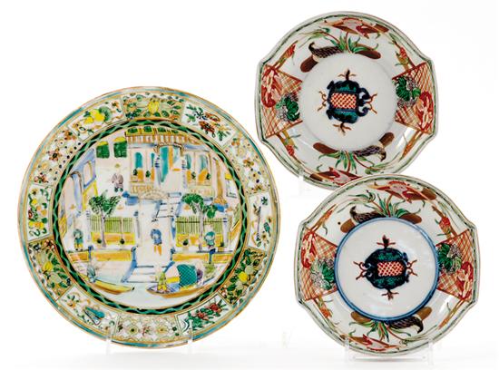 Appraisal: Japanese Imari porcelain bowls and plate Meiji period circa pair