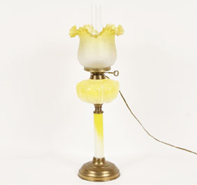 Appraisal: Victorian oil lamp yellow tinted shade with etched floral decoration