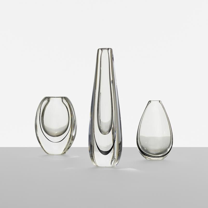 Appraisal: Vicke Lindstrand collection of three vases Vicke Lindstrand collection of